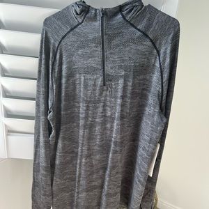 XL Metal Vent Tech Hoodie - Mens